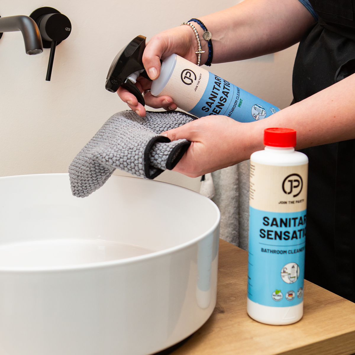 SANITARY SENSATION – bathroom cleaner concentrate